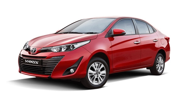 Toyota Yaris G Petrol Price in India, Images, Reviews & Specs - GariPoint