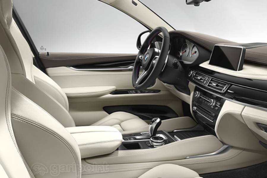 BMW X5 M Image Gallery