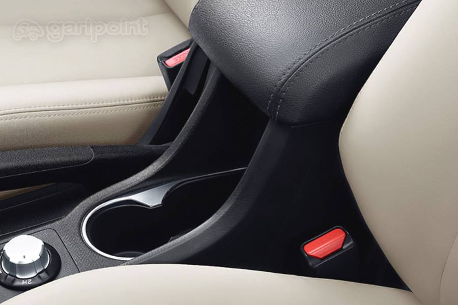 Isuzu MU-X Image Gallery