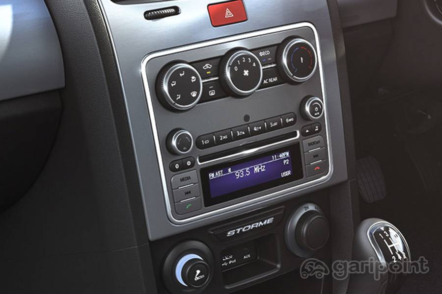 TATA Safari Storme Image Gallery