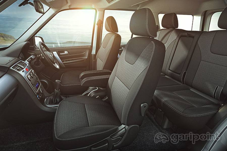 TATA Safari Storme Image Gallery