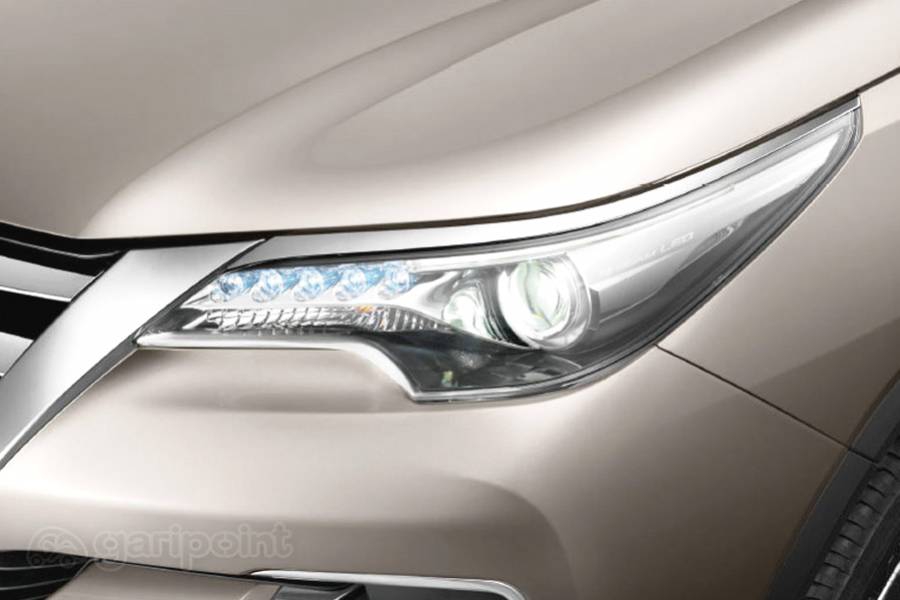 Toyota Fortuner Image Gallery