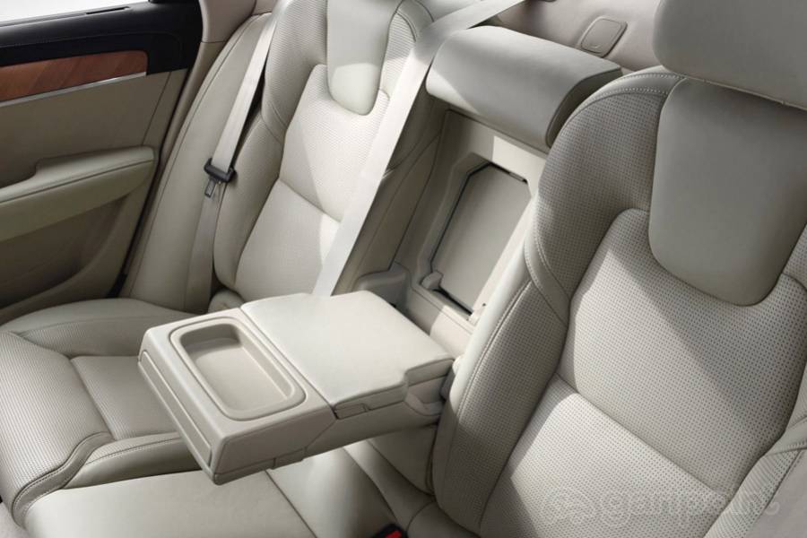 Volvo S90 Image Gallery