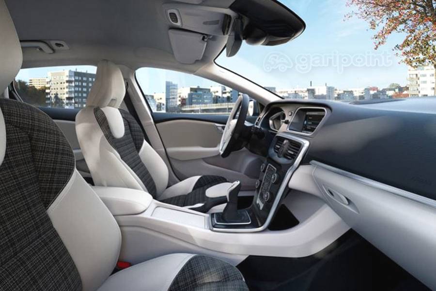 Volvo V40 Cross Country Image Gallery