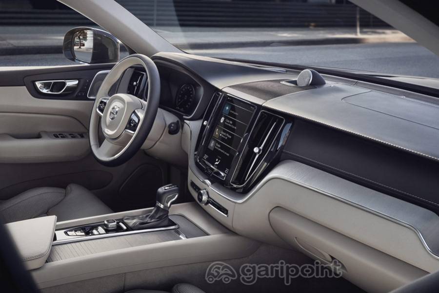 Volvo XC60 Image Gallery